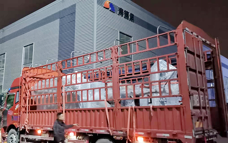 6道半自動(dòng)生產(chǎn)線(xiàn)發(fā)貨現(xiàn)場(chǎng)