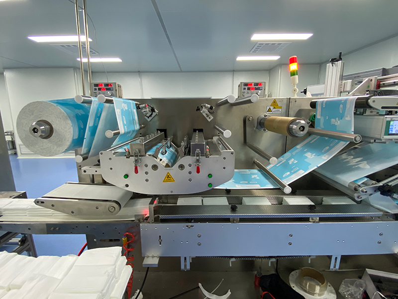 濕巾生產(chǎn)設(shè)備 濕巾生產(chǎn)設(shè)備