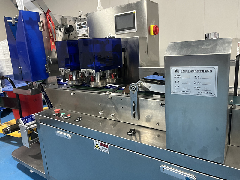 濕巾機(jī)客戶現(xiàn)場