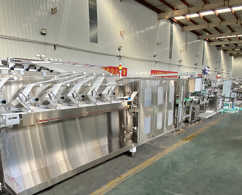 6道濕巾全自動(dòng)生產(chǎn)機(jī)械 6道濕巾全自動(dòng)生產(chǎn)機(jī)械