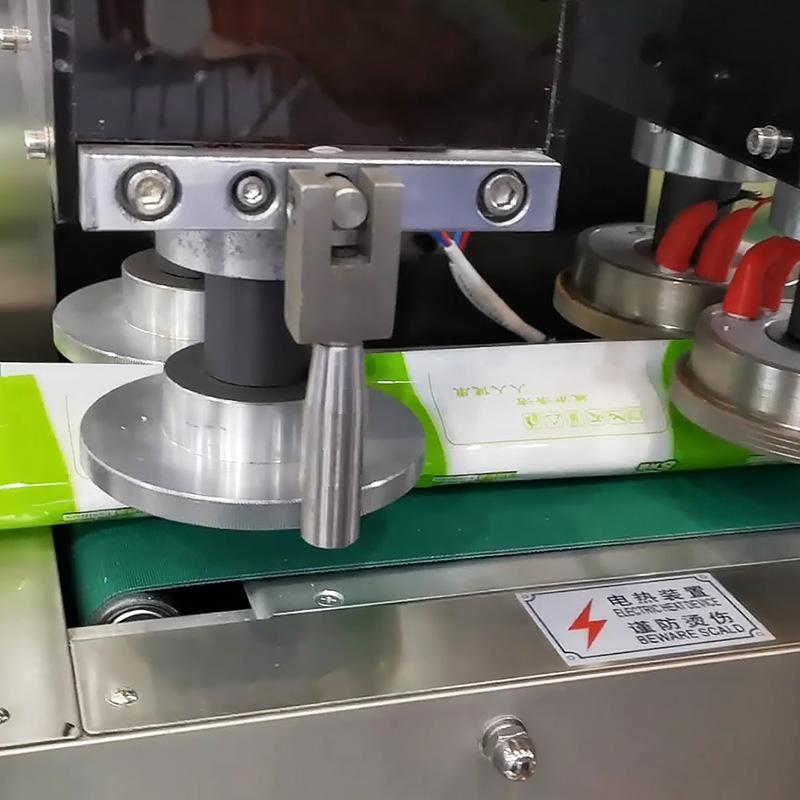 濕巾生產(chǎn)線 濕巾生產(chǎn)線